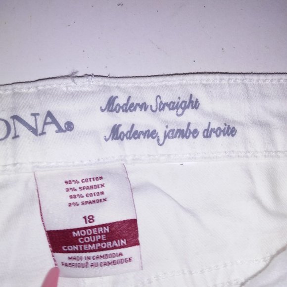 Merona Jeans Womens Size 18 White Modern‎ Straight Mid Rise Slim Hip & Thigh - Picture 11 of 13